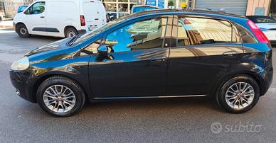 Cambio cerchi e gomme da 15 x 17 Punto Evo 