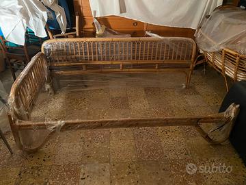 Letto/ Divano in canna d’India