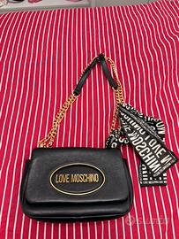 Borsetta love moschino