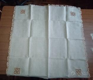 Tovaglietta in lino ricamata a mano, anni 60