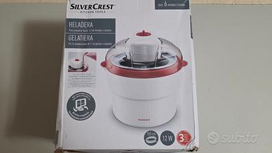 Gelatiera SilverCrest 1 litro 12 W con accessori