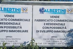 Immobile di 1080 m² con più di 5 locali a Cervia