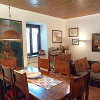 TAVOLO E SEDIE IN PALISSANDRO