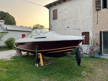 Sunseeker semi cabinato 7,5 mt