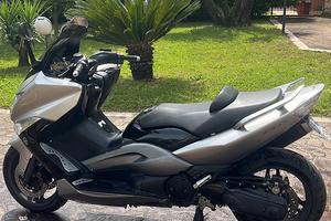 Yamaha T-Max