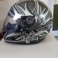 Casco Shark