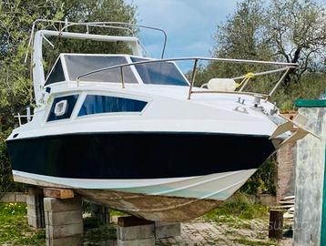 Barca Cigala & Bertinetti Akis 21 SOLO SCAFO