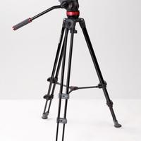 Cavalletto-Treppiede Manfrotto per video