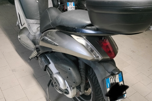 Peugeot Geopolis 400