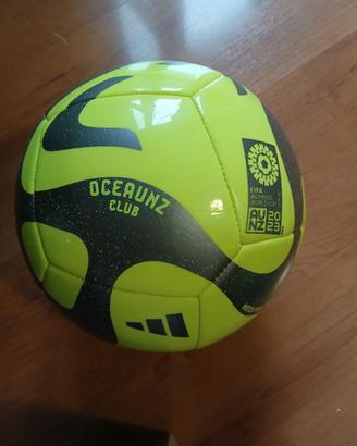Pallone Adidas Oceaunz Club 