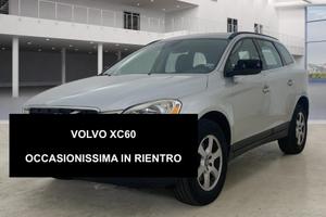 VOLVO XC60 2.4 d4 (d3) Momentum awd 163cv geartr