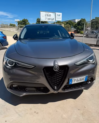 Alfa Romeo Stelvio 2.2 - 210CV - 03/2018