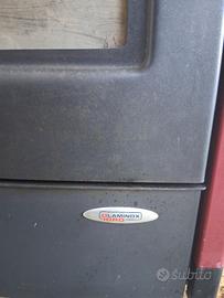 stufa pellet funzionante con termoconvettori