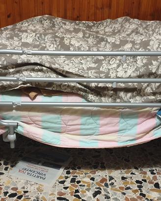 Letto con sponda pieghevole 