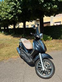 Piaggio Beverly Tourer 125 - 26.000 km - anno 2008