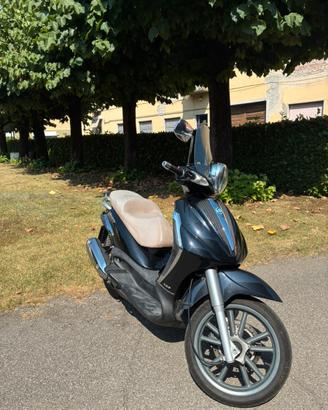 Piaggio Beverly Tourer 125 - 26.000 km - anno 2008