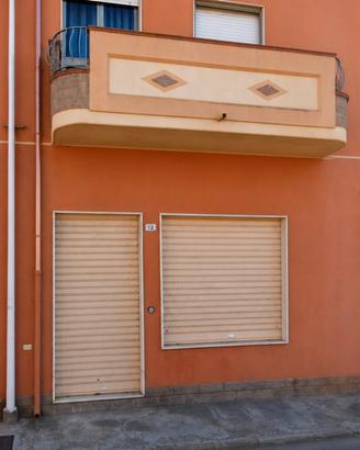 Locale commerciale Assemini