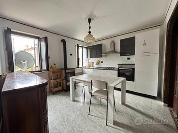 CASA SEMINDIPENDENTE A VITTORIO VENETO