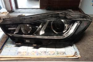 FARO ANTERIORE SX JAGUAR XE 2018