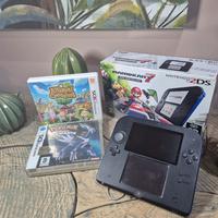 Lotto Nintendo 2DS + 3 Giochi Originali Completi