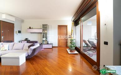 AMPIO 4 LOCALI CON TERRAZZO E BOX DOPPIO