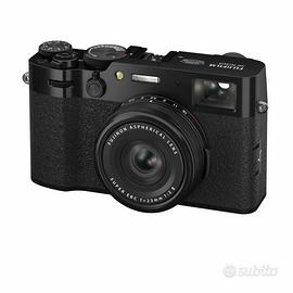Fuji X100VI in garanzia + custodia Gariz