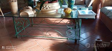 tavolo in vetro e ferro battuto