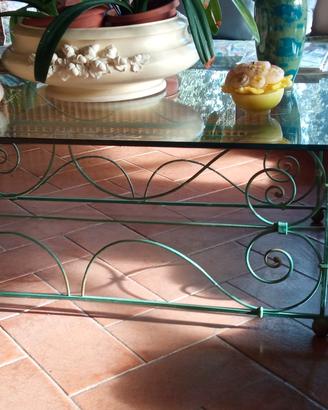 tavolo in vetro e ferro battuto