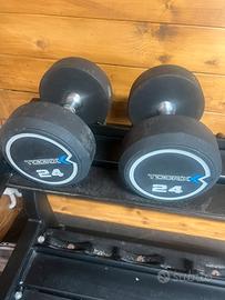 Permuto  2 manubri Toorx  24 kg. con manubri 16 kg