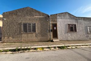 Casa con giardino a Custonaci