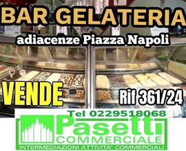 BAR GELATERIA adiacenze Piazza Napoli