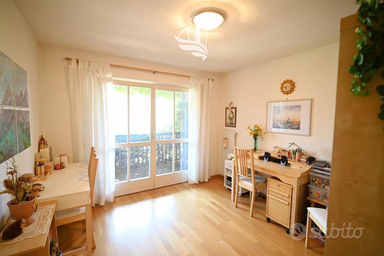 Cortaccia: Casa a schiera con giardino - More