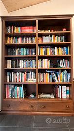 Libreria con cassetti