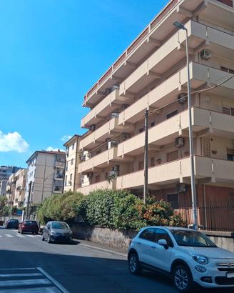 Immobiliare group.vulcania ristrutturato
