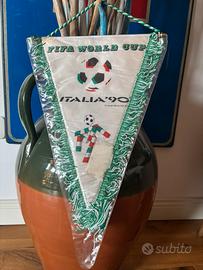 Gagliardetto italia 90 calcio vintage