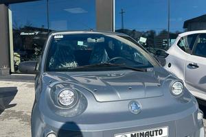 Aixam Miniauto CON STEREO E CERCHI IN LEGA COLORE 