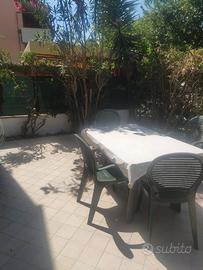 Terracina 200 MT dal MARE con giardino