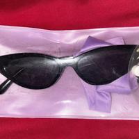 Occhiali da sole cat-eye neri Bershka