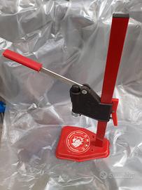 Tappabottiglie manuale OMAC