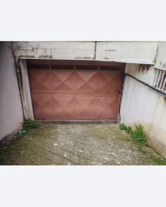 Box zona coni Formia/posto moto