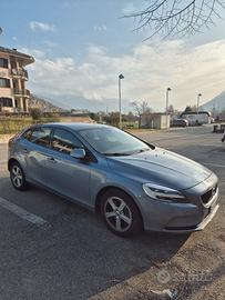 Volvo V40 D2
