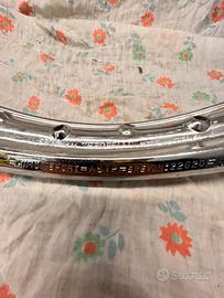 Cerchio moto cross enduro regolarita