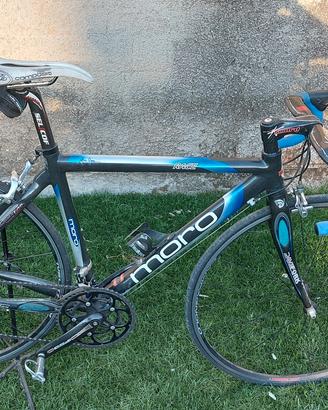 bici da corsa full carbon 