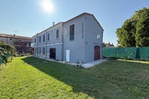 Appartamento di 95 m² con 3 locali e box auto a Bo