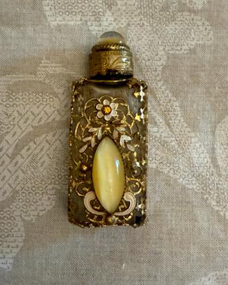 Antica bottiglia di profumo