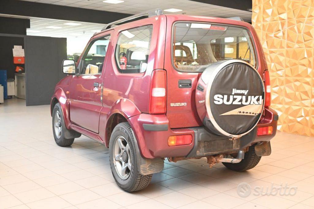 Suzuki Jimny 2000 photo 4