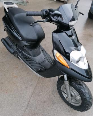 scooter 50 Yamaha booster