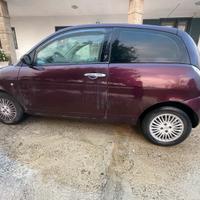 Lancia y