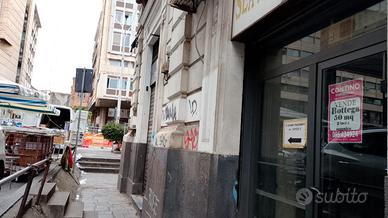 Bottega 2 ingressi ampia visibilità Corso Sicilia