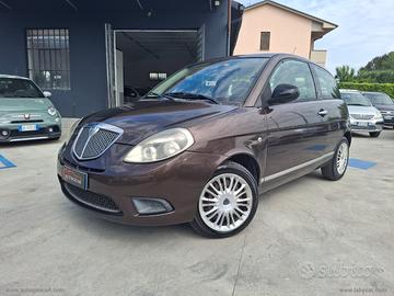 LANCIA Ypsilon 1.2 69 CV Platinum